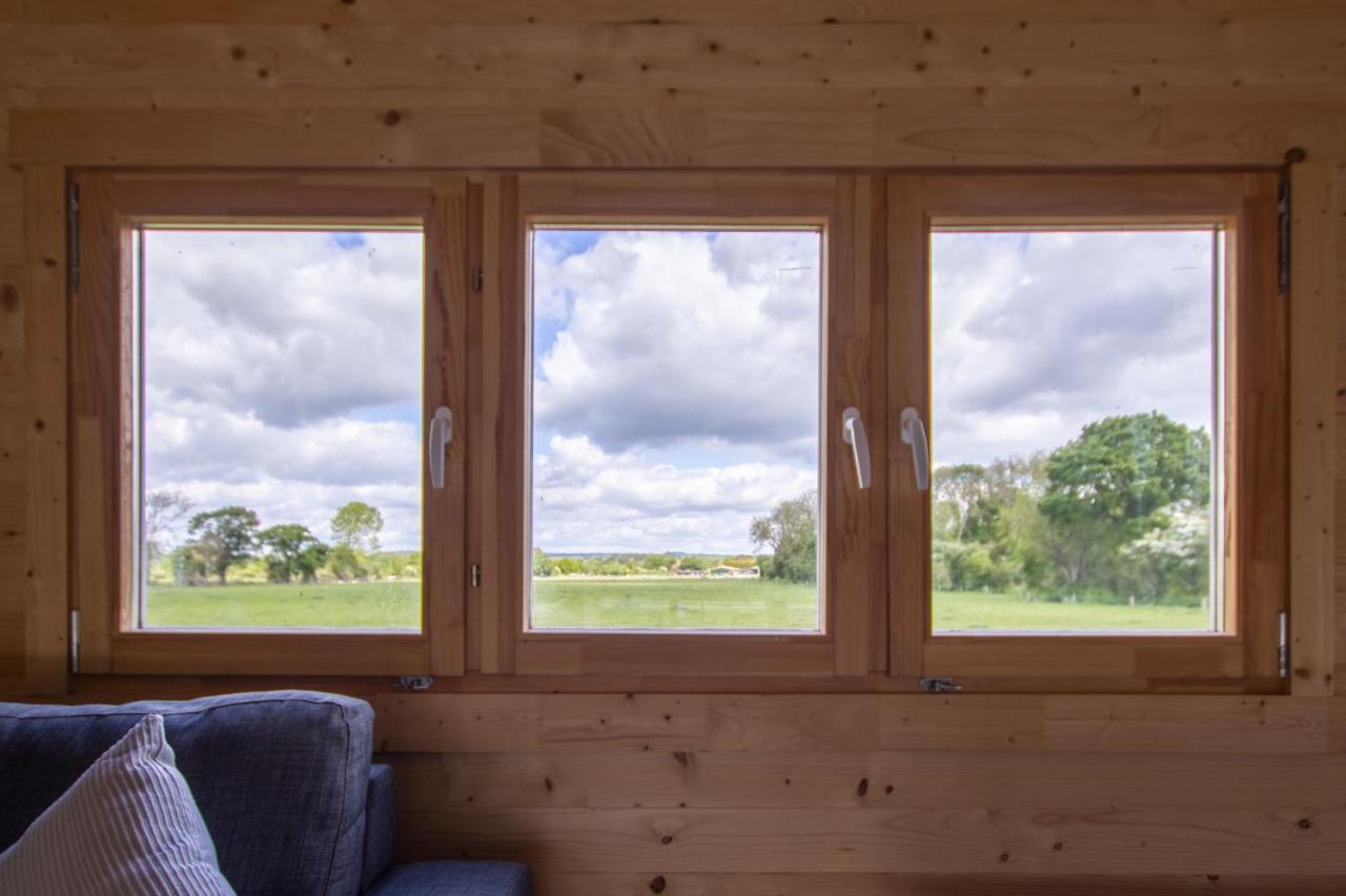 Choller Lake Lodges - Primrose Cabin With Private Hot Tub Arundel Dış mekan fotoğraf