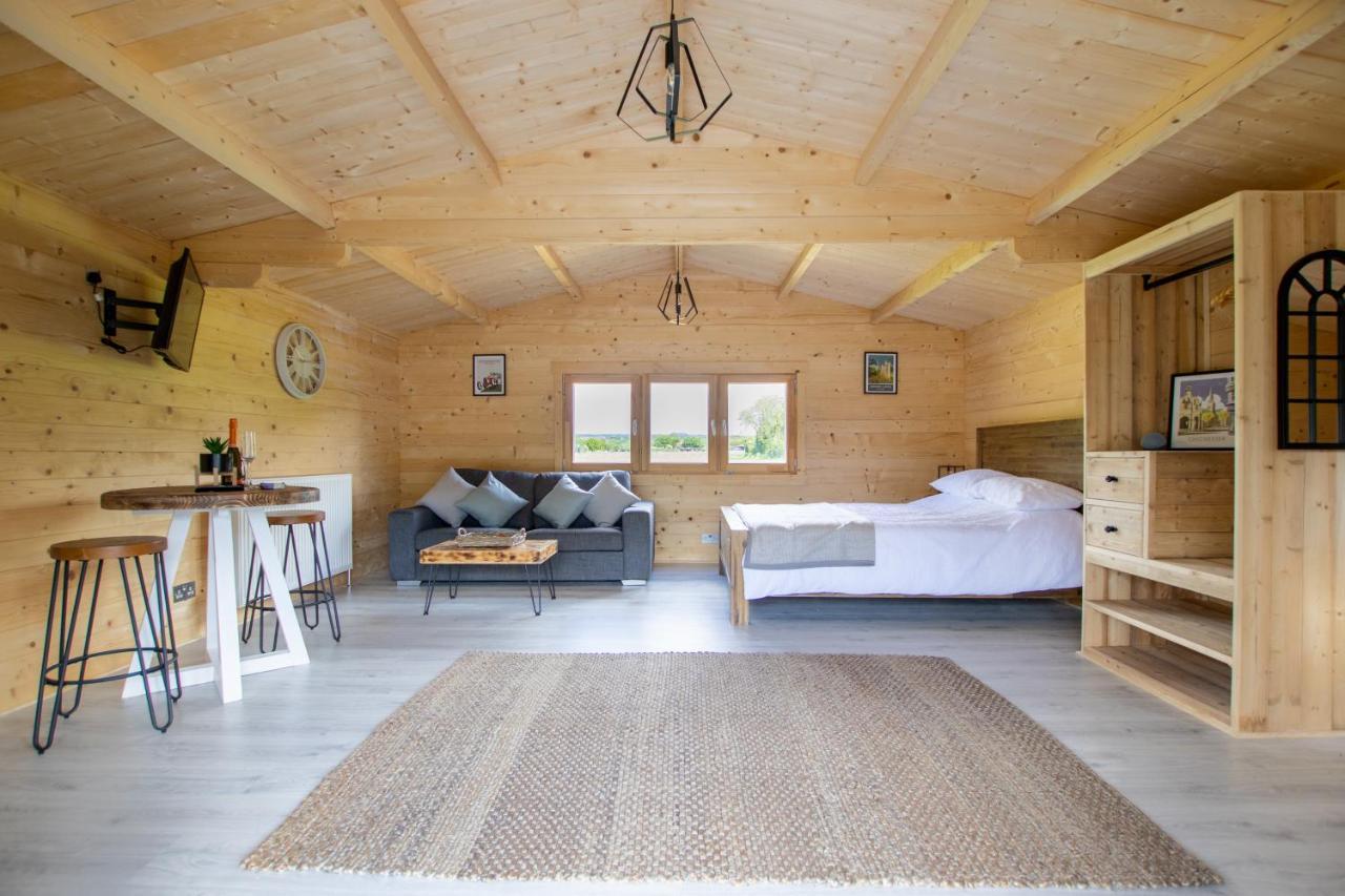 Choller Lake Lodges - Primrose Cabin With Private Hot Tub Arundel Dış mekan fotoğraf